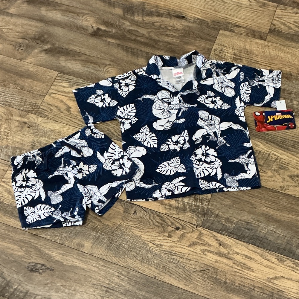 Marvel Navy and White Leaf Print Pajama Set